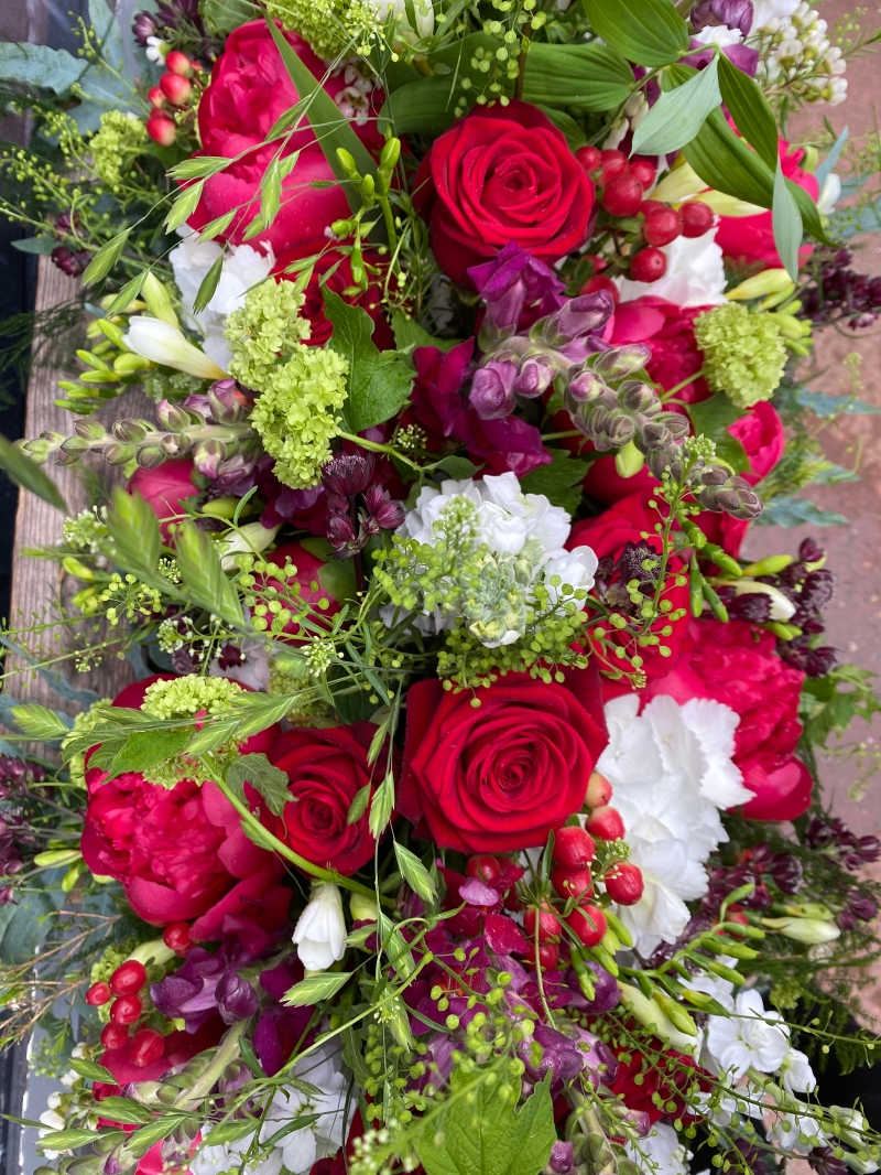 Red and White country garden coffin tribute