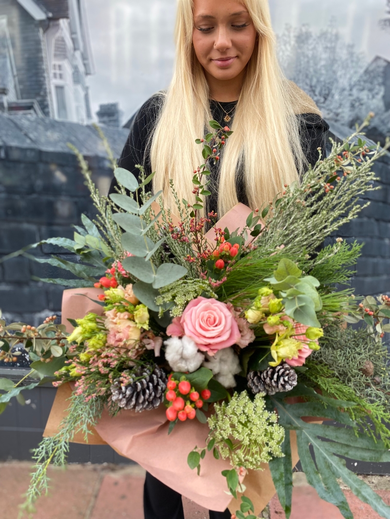 Pretty Christmas Bouquet