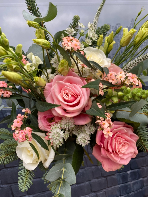 Pink Christmas Bouquet buy online or call 01323 736968