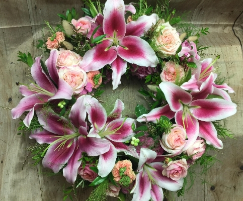 Wreath Pink Roses & Lily