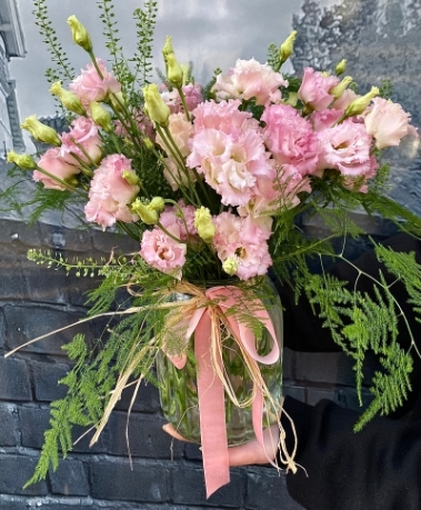 Lizianthus flowers Eastbourne 