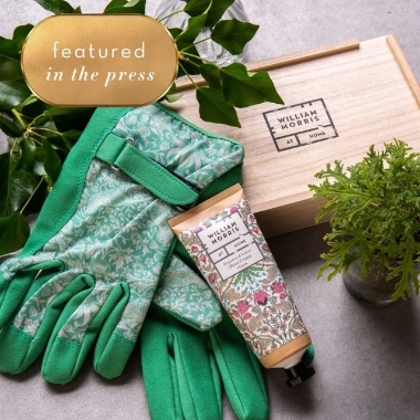 Golden Lily gardening gloves and hand cream set