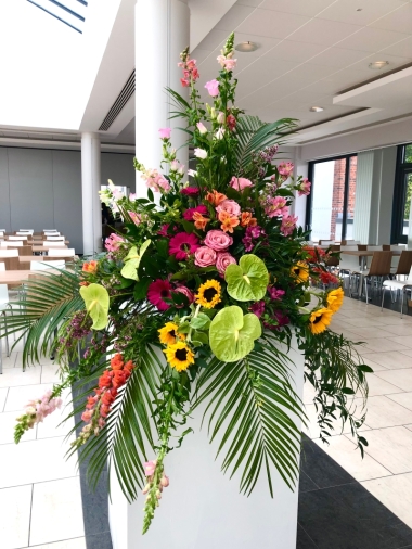 Large Pedestal Arrangement