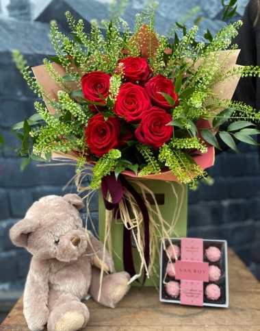 Valentine’s Day flowers delivered in Eastbourne 