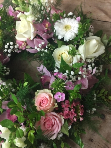 Wreath Natural Style in Pinks, Greens & White