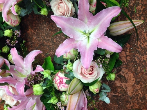 Wreath Pink Roses & Lily