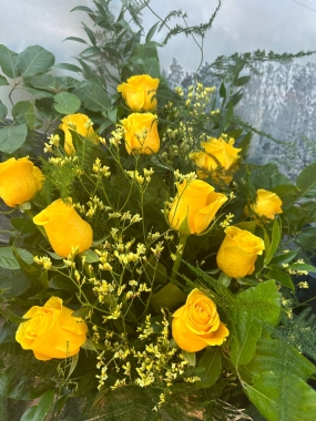 Yellow Rose Sheaf